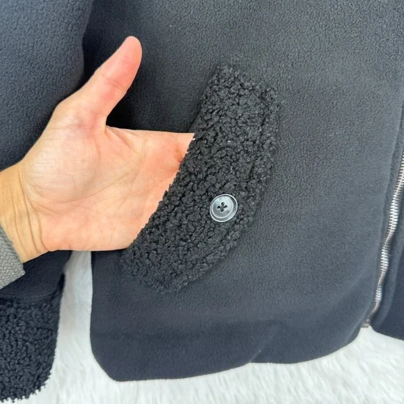 Banana‎ Republic Womens Sherpa Bomber Jacket Size S Petite Black Zip Cozy Winter - Picture 6 of 11